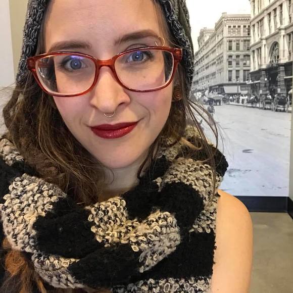 Meet your Posher, Madelin - Picture 1 of 1